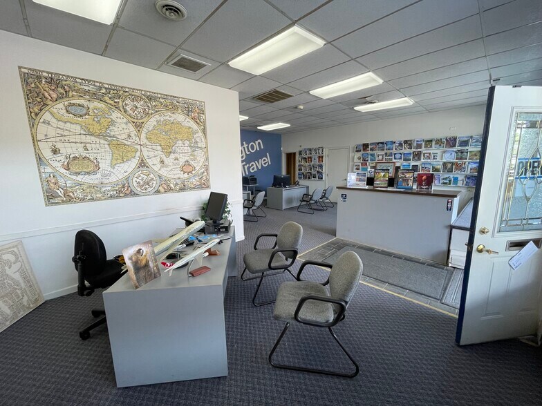 More Photos Of 237 E Main St, Barrington Storefront Retail Office For Sale