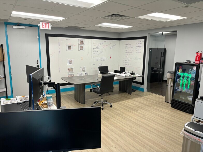More Photos Of 2875 NE 191st St, Aventura Coworking Space