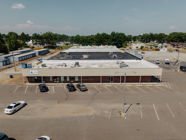 More Photos Of 901-919 Us-51 Hwy, Covington Storefront For Lease