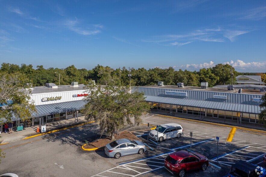 More Photos Of 1200 Deltona Blvd, Deltona General Retail For Sale