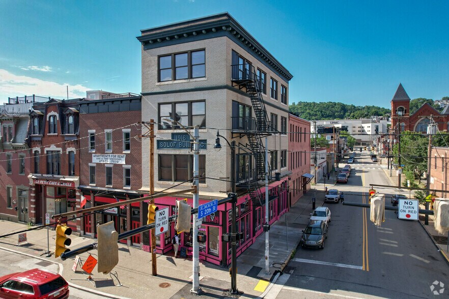More Photos Of 2000 E Carson St, Pittsburgh Storefront Retail Office For Lease