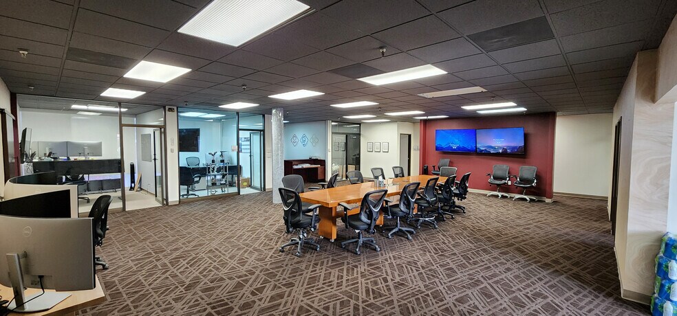 More Photos Of 3790 Paradise Rd, Las Vegas Office For Lease