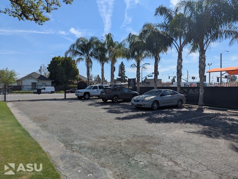 More Photos Of 1215 L St, Bakersfield Loft Creative Space For Sale