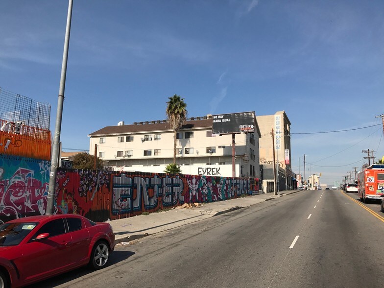 More Photos Of 1637 S Vermont Ave, Los Angeles Land For Lease