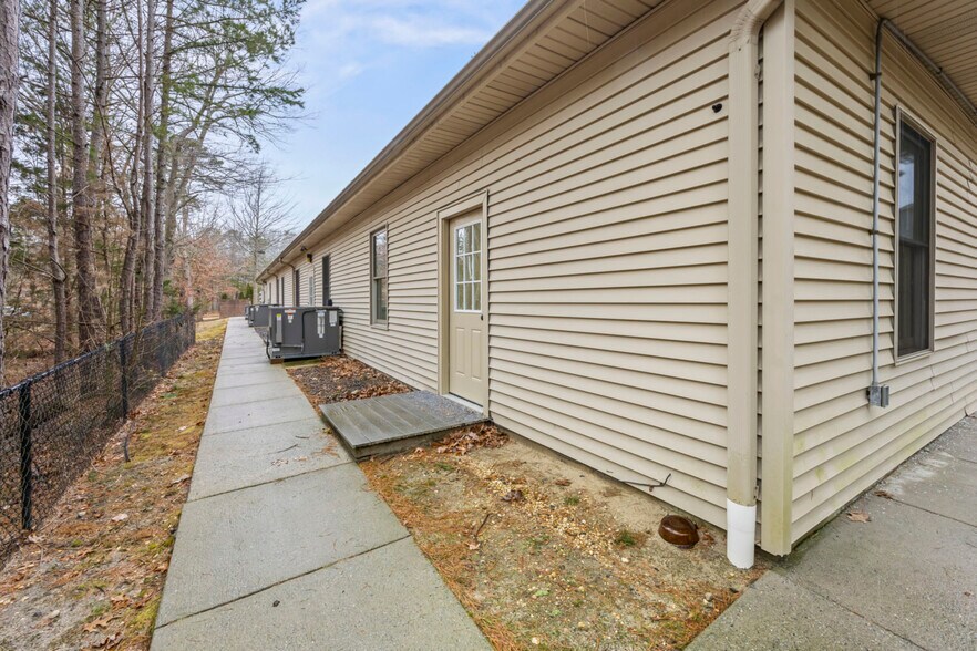 More Photos Of 314 Chris Gaupp Dr, Galloway Medical For Lease