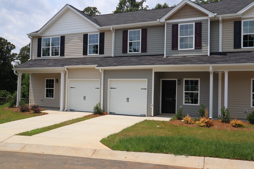 More Photos Of 1104 Brooksridge way, Whitsett Apartments For Sale