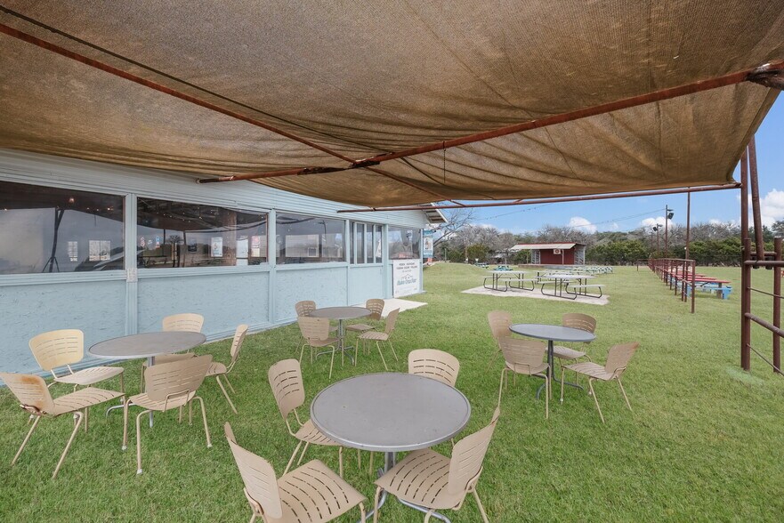 More Photos Of 11 Upper Cibolo Creek Rd, Boerne Restaurant For Sale