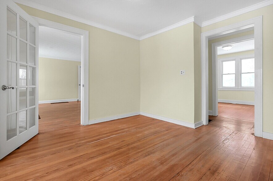 More Photos Of 1805 Columbus Rd, Granville Daycare Center For Sale