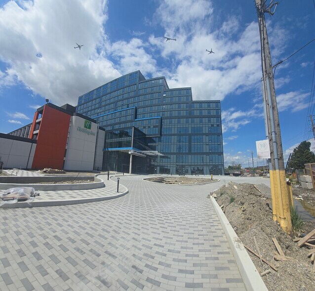 More Photos Of 600 Dixon Rd, Toronto Office For Sale