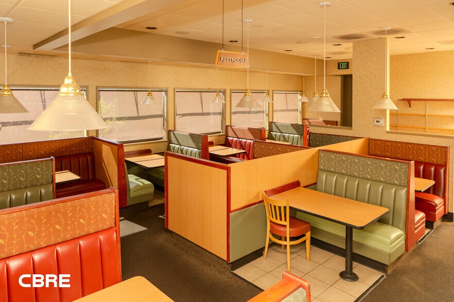 More Photos Of 121 Warbonnet Dr, Moscow Restaurant For Sale