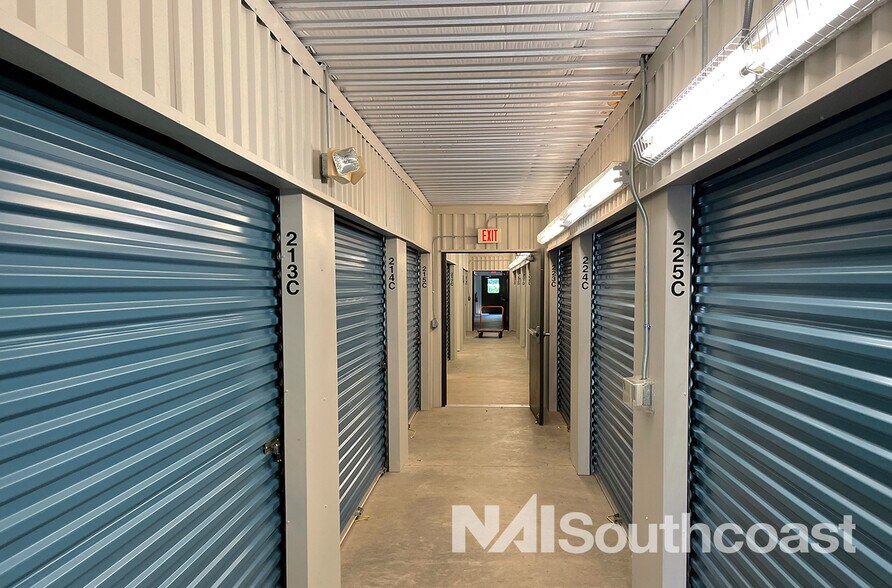 More Photos Of 1180 Se Monterey Rd, Stuart Self Storage For Sale