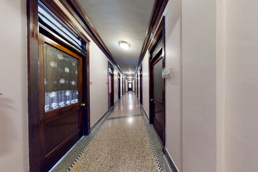 More Photos Of 201-205 4th Ave E, Olympia Office For Sale