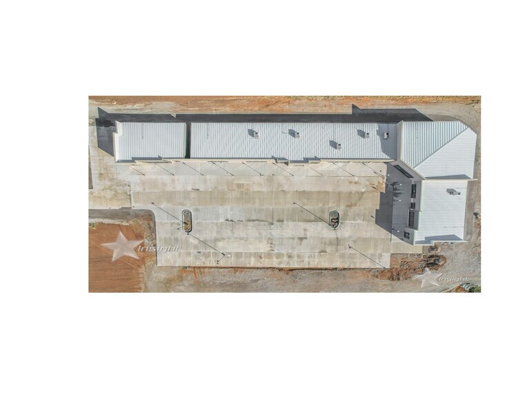 More Photos Of 13002-13070 Commerce St., Elgin Storefront Retail Office For Lease