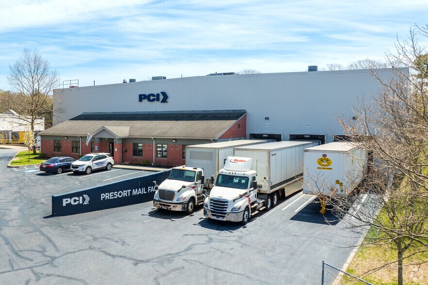 Primary Photo Of 29 Hayward St, Franklin Warehouse For Lease