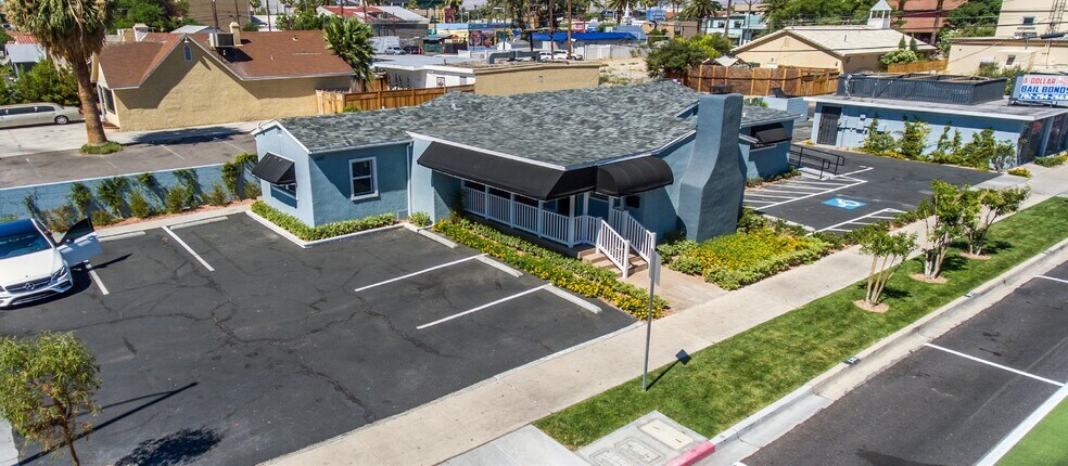 Primary Photo Of 514 E Bonneville Ave, Las Vegas Freestanding For Sale