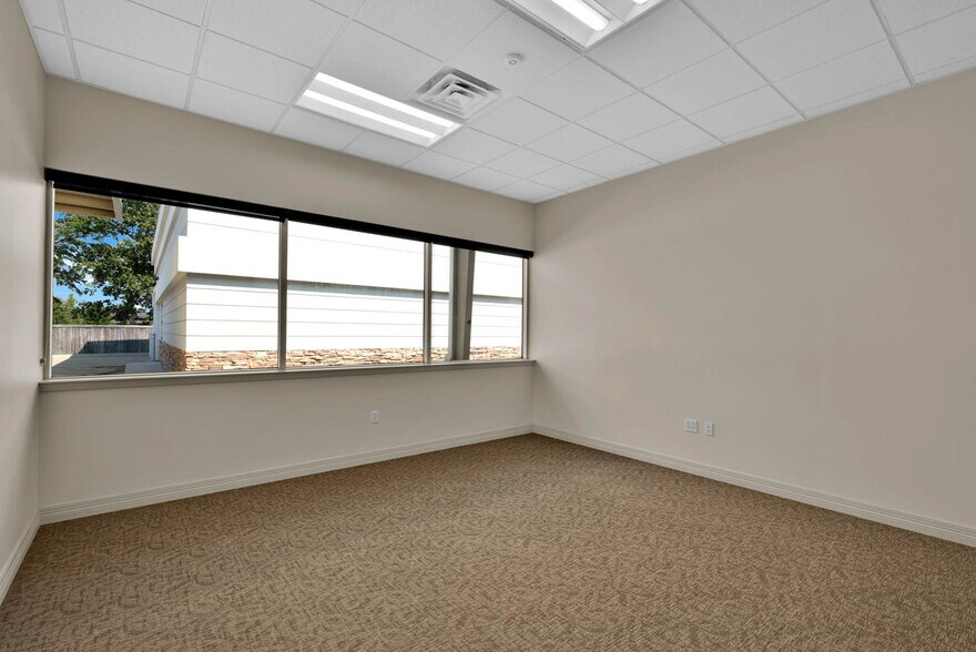 More Photos Of 8509 Line Ave, Shreveport Office For Sale