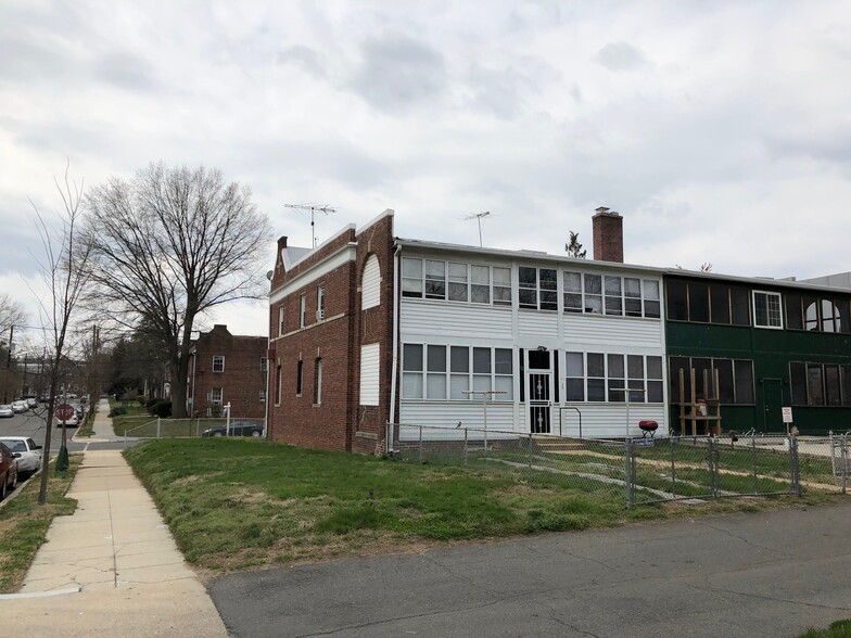 More Photos Of 804 Randolph St NE, Washington Apartments For Sale