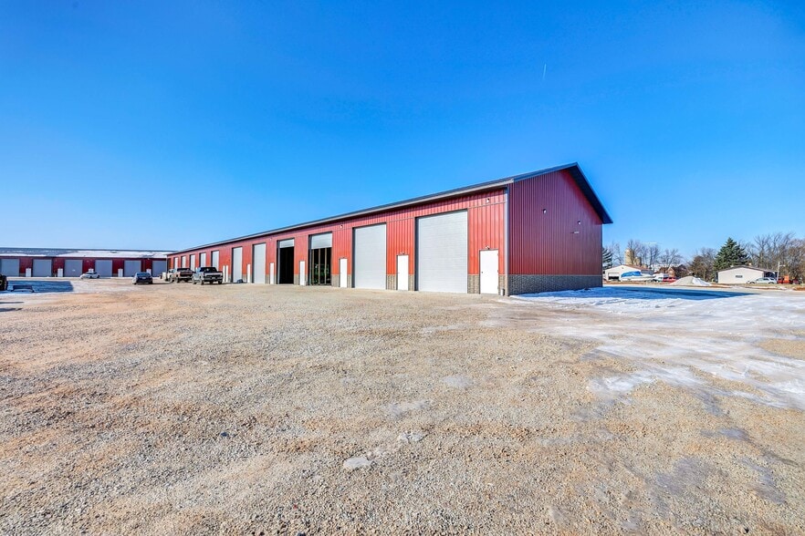 More Photos Of 5254 County Road R, Denmark Service For Lease