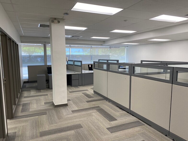 More Photos Of 17401-17407 Lorain Ave, Cleveland Freestanding For Lease