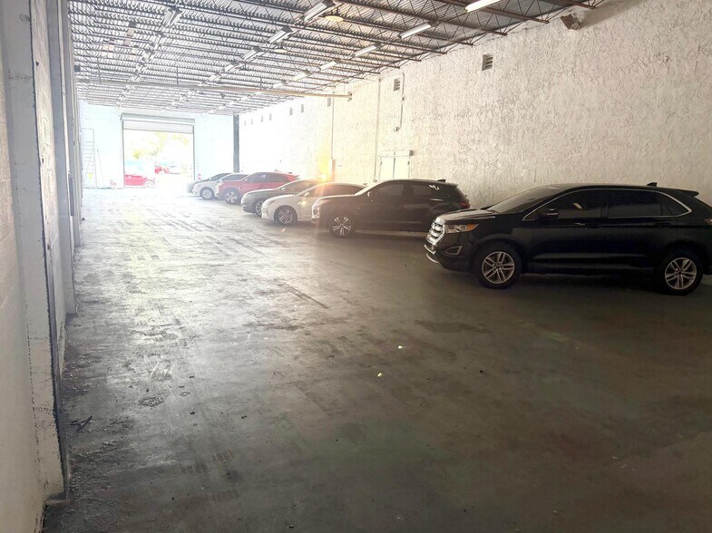 More Photos Of 830 N State Road 7, Plantation Auto Dealership For Lease