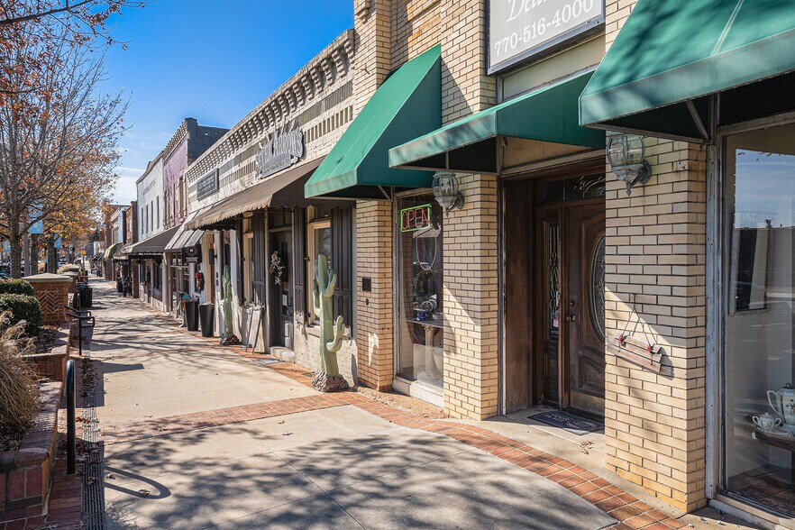 More Photos Of 145 Towne Lake Pky, Woodstock Office For Lease