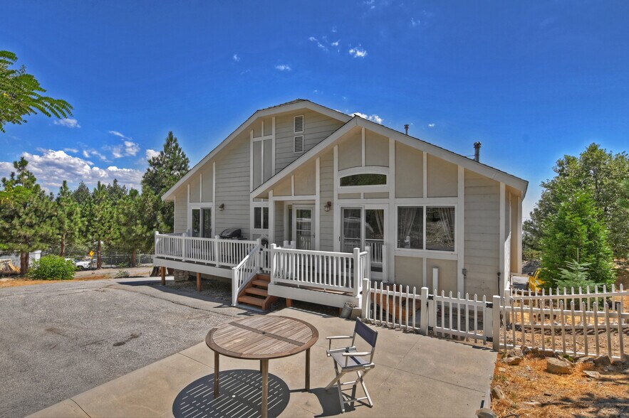 More Photos Of 26288 CA-18, Rimforest Storefront Retail Residential For Sale