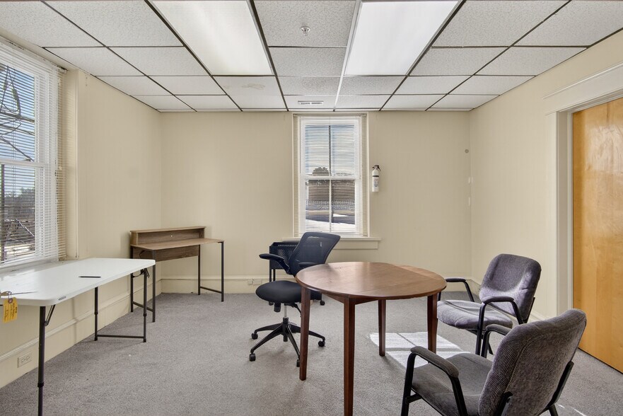 More Photos Of 104-110 S Hill Ave, South Hill Office Residential For Sale