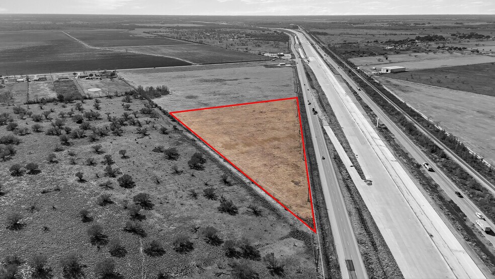 Primary Photo Of US Highway 59 @ Between CR 221 and CR 116, Hungerford Land For Sale