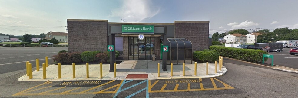 More Photos Of 9309-9377 Krewstown Rd, Philadelphia Unknown For Lease