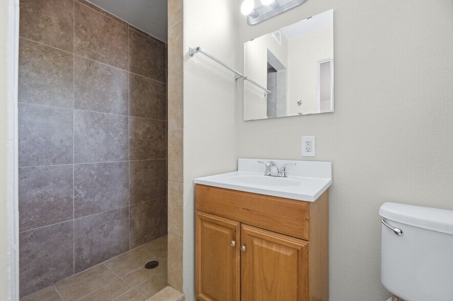 More Photos Of 1123 E Sierra Vista Dr, Phoenix Apartments For Sale
