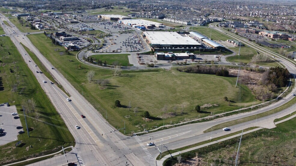 More Photos Of 84th St @ Nebraska Pkwy, Lincoln Land For Sale