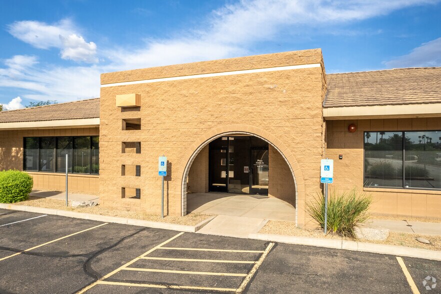 More Photos Of 1801 S Extension Rd, Mesa Medical For Lease