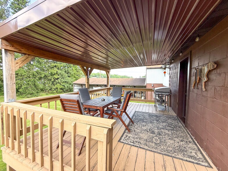 More Photos Of 13080 US 422, Kittanning Storefront Retail Residential For Sale