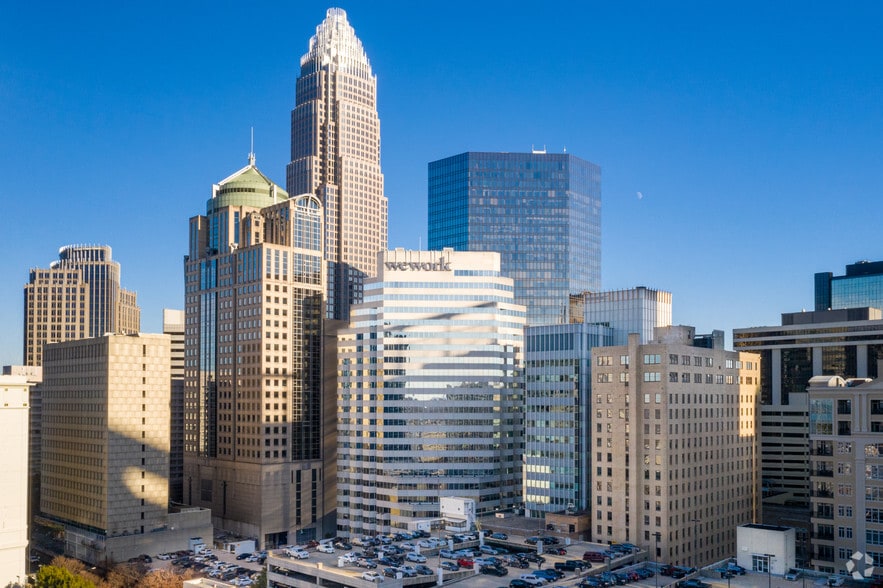 More Photos Of 128 S Tryon St, Charlotte Office For Lease