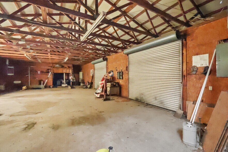 More Photos Of 1048 Georgia 17, Royston Warehouse For Sale