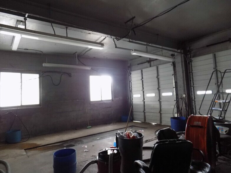 More Photos Of 4300 Airport Blvd, Austin Auto Dealership For Sale