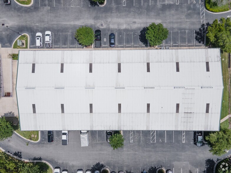 More Photos Of 10330 Chedoak Ct, Jacksonville Light Distribution For Sale