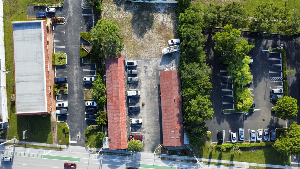 More Photos Of 1600 N Federal Hwy, Delray Beach Hotel For Sale