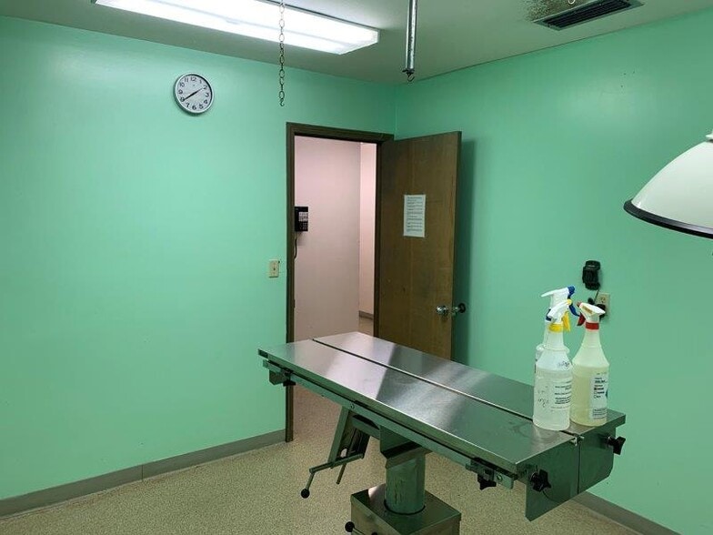 More Photos Of 10569 Lem Turner Rd, Jacksonville Medical For Sale
