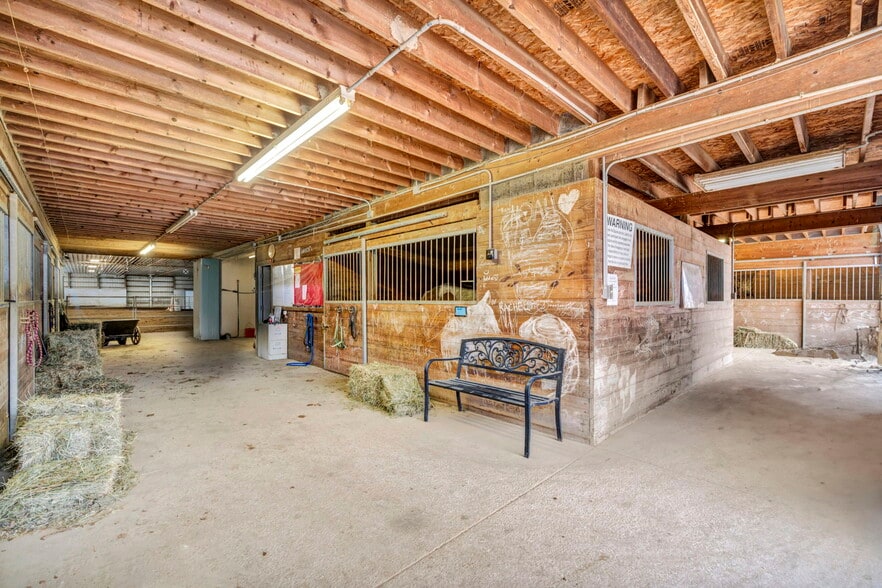 More Photos Of 16449 S Boone Rd, Columbia Station Specialty For Sale