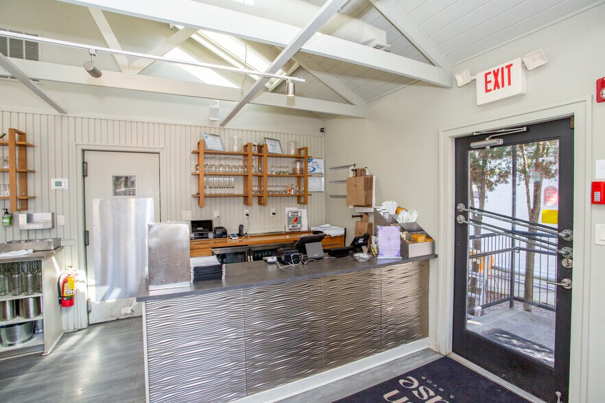 More Photos Of 236 N Union St, Lambertville Restaurant For Sale