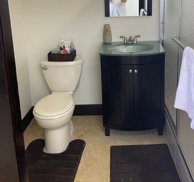 More Photos Of 13550 SW 88th St, Miami Medical For Lease