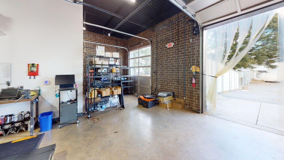 More Photos Of 10501 Monroe Rd, Matthews Storefront For Sale