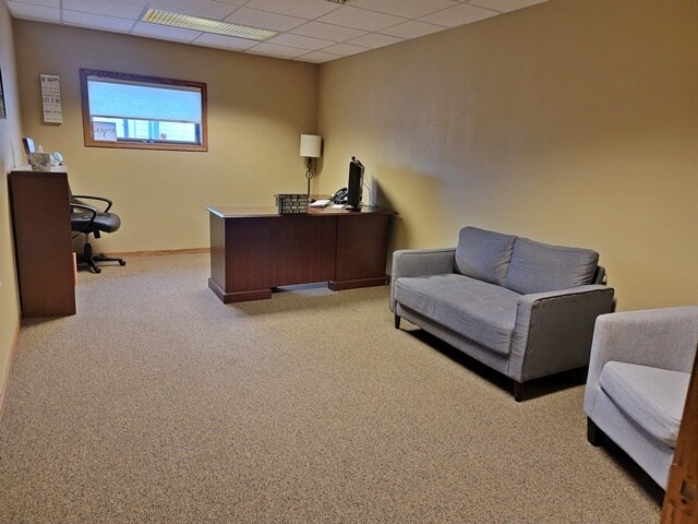 More Photos Of 1905 S Central Ave, Marshfield Office For Lease