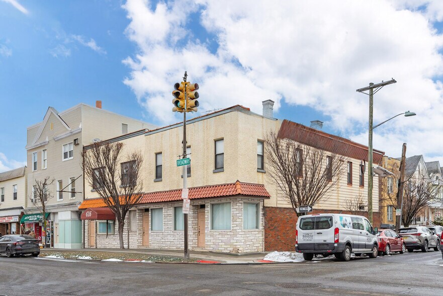 More Photos Of 614-616 Broadway, Bayonne Restaurant For Sale