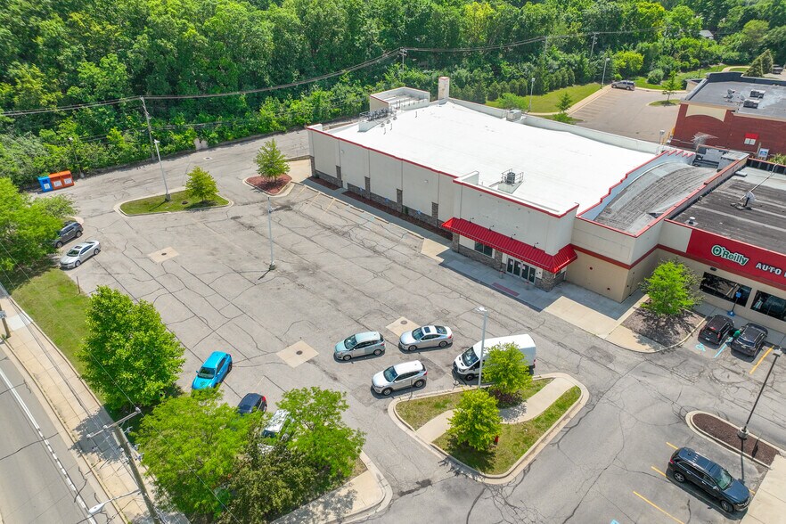 More Photos Of 2151 W Liberty St, Ann Arbor Freestanding For Lease