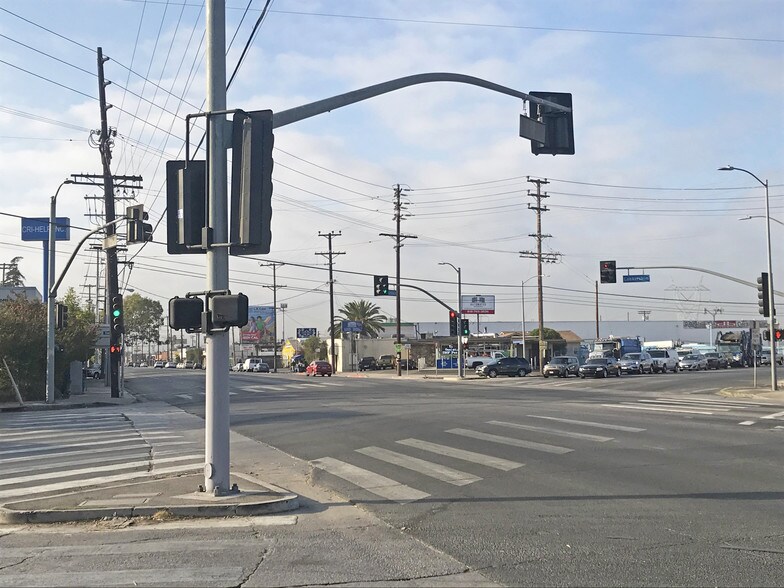 More Photos Of 8416 Lankershim Blvd, Sun Valley Office For Lease