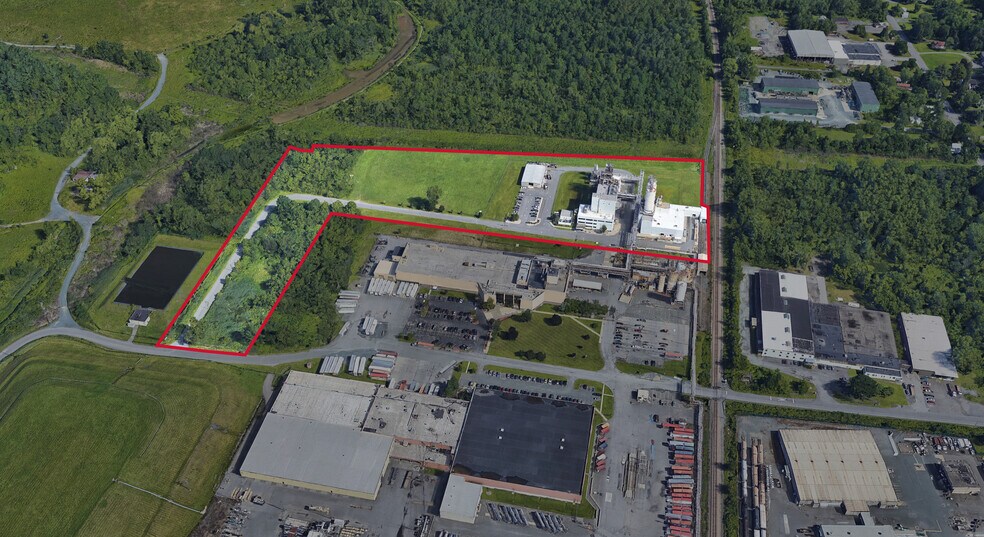 More Photos Of 7 Schoolhouse Ln, Waterford Manufacturing For Sale