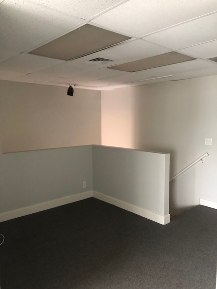 More Photos Of 1908 Pomona Ave, Costa Mesa Unknown For Lease