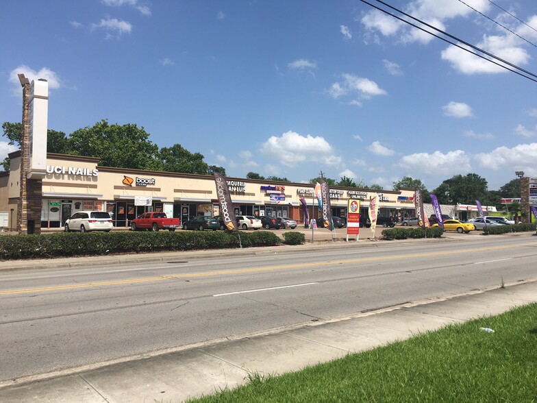 Primary Photo Of 1603 Pasadena Blvd, Pasadena General Retail For Lease